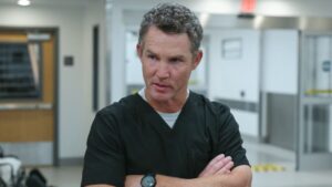 La escena eliminada de 'The Pitt' que habría confirmado uno de los flirteos más obvios del hospital imagen-116