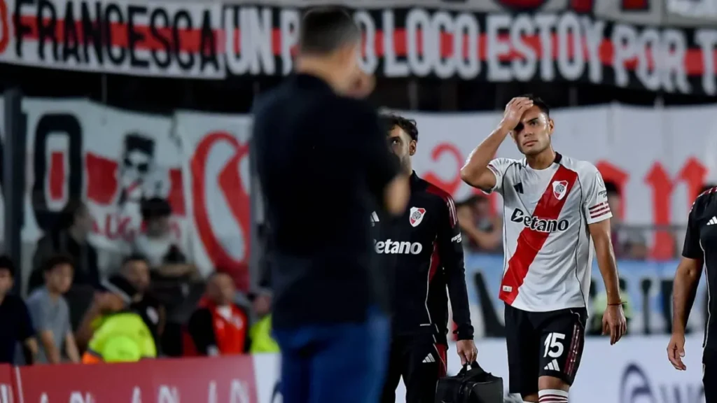 Las opciones que tiene Coudet para reemplazar a Vera de cara al Superclásico - TyC Sports imagen-5