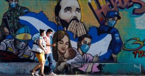 Entrevista con Óscar Martínez:
"Nayib Bukele no tiene un proyecto ideológico, tiene un proyecto mesiánico para mantenerse en el poder absoluto" imagen-2