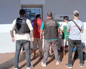 Posadas | Detuvieron a tres hombres por robar en un comercio del barrio Los Lapachos Posadas | Detuvieron a tres hombres por robar en un comercio del barrio Los Lapachos imagen-10