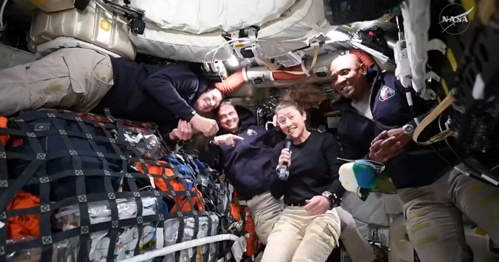 Los astronautas de Artemis II, maravillados con lo que ven en su viaje a la Luna: "Nos dejó a los cuatro sin palabras" imagen-99