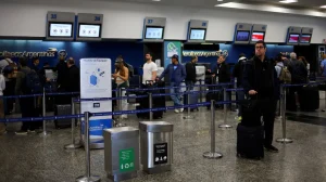 El Gobierno nacional actualizó las tasas de seguridad aeroportuaria y los pasajes de avión serán más caros desde mayo imagen-3