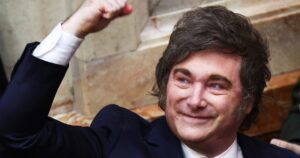 La reacción de Milei: a qué gobernadores y funcionarios les agradeció tras la reforma aprobada en Diputados La reacción de Milei: a qué gobernadores y funcionarios les agradeció tras la reforma aprobada en Diputados imagen-2