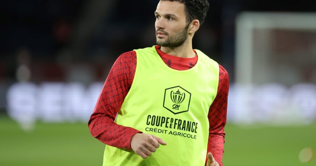 La tercera posición: un jugador del PSG defendió tanto a Prestianni como a Vinicius tras el escándalo La tercera posición: un jugador del PSG defendió tanto a Prestianni como a Vinicius tras el escándalo imagen-5