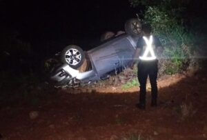Volcó una camioneta en Ruta 211 en Dos de Mayo: conductor con lesiones leves imagen-3