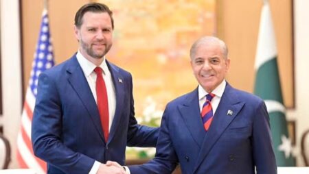 EE.UU. e Irán negocian a contrarreloj para frenar la guerra imagen-6