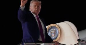 Un eufórico Trump felicitó a la tripulación de la misión Artemis II tras el amerizaje y redobló la apuesta: «Próxima etapa, Marte» Un eufórico Trump felicitó a la tripulación de la misión Artemis II tras el amerizaje y redobló la apuesta: "Próxima etapa, Marte" imagen-3