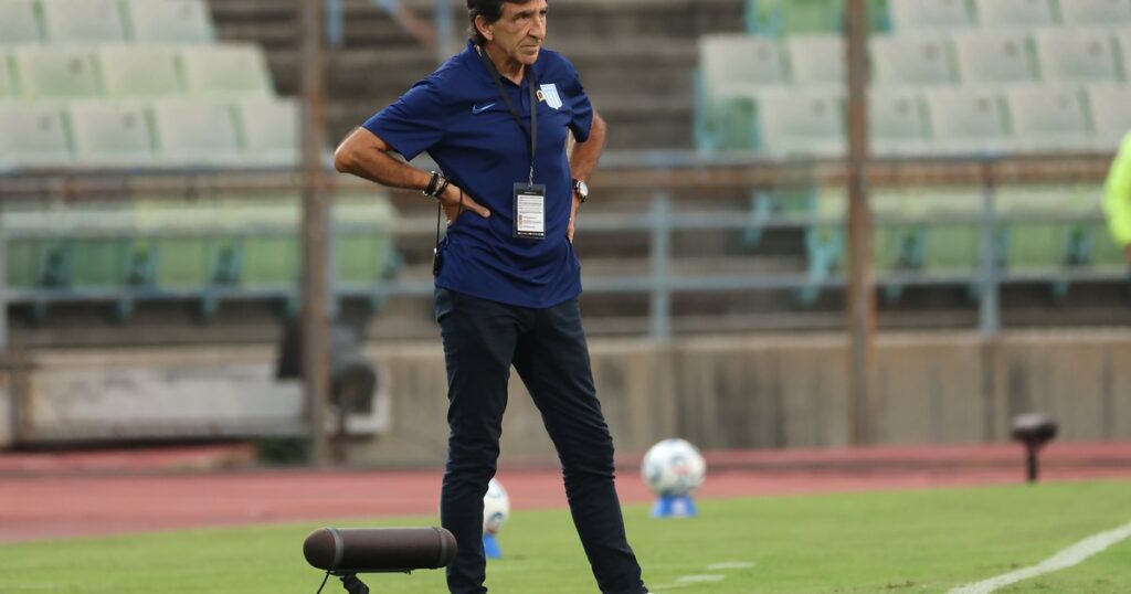 Costas fue al hueso luego del empate con Caracas: "En el fútbol hay que ganar" imagen-5