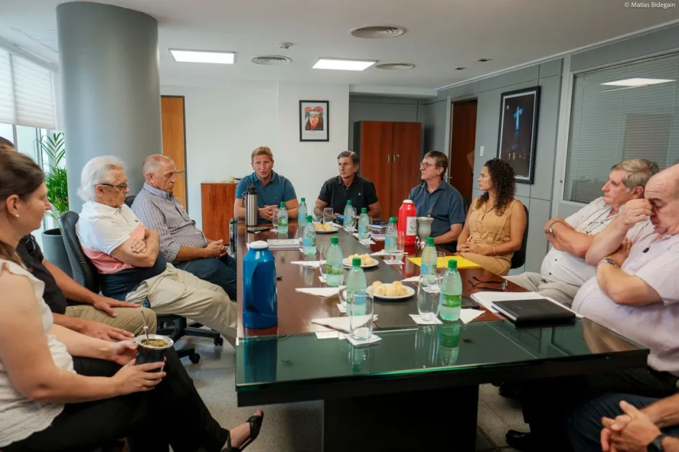 Legisladores cuestionaron el rechazo realizado en el Inym sobre precio de referencia de yerba Legisladores cuestionaron el rechazo realizado en el Inym sobre precio de referencia de yerba imagen-5