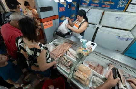 El Mercado Concentrador de Posadas registra más público y ventas estables en esta Semana Santa imagen-6