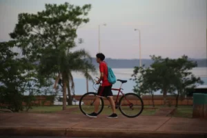 Anuncian lluvias, tormentas y un descenso de temperatura hacia el domingo en la provincia imagen-2