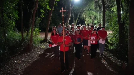 Vía Crucis Sendero de Fe se realizó en la Reserva Tupambaé en Apóstoles imagen-6