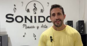 Jugó en River con Coudet, le hizo un gol a Boca y hoy es profe de música imagen-1