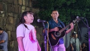 Paseo Bosetti volvió a latir con una jornada cultural que reunió emprendedores, artistas y familias en pleno centro posadeño imagen-3