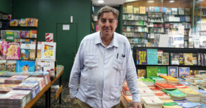 Luis García Montero lanza 'La mejor edad' y advierte sobre una “nueva dictadura” imagen-3