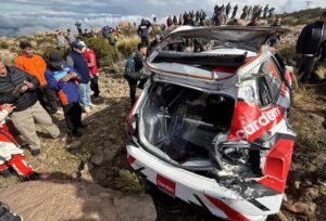 Tragedia en el rally de Córdoba con un muerto tras un vuelco contra el público imagen-1