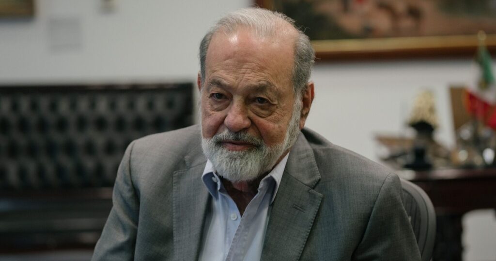 Carlos Slim, empresario mexicano: “Se debe trabajar 12 horas diarias, 3 días a la semana y jubilarse a los 75 años” imagen-100