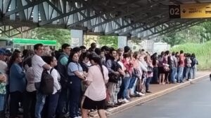 Recorte de horarios en la transferencia complica a estudiantes y trabajadores imagen-2