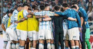 Costas recupera a un jugador que Racing extrañó mucho, pero seguirá con algunas bajas imagen-3