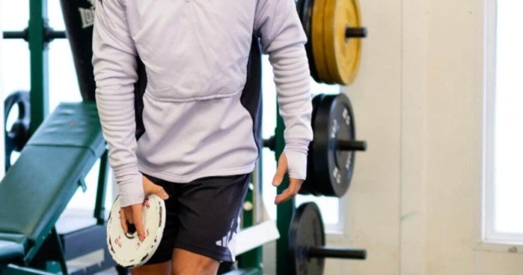 Se festeja en la Selección: Lisandro Martínez volvió a las prácticas con el Manchester United imagen-40
