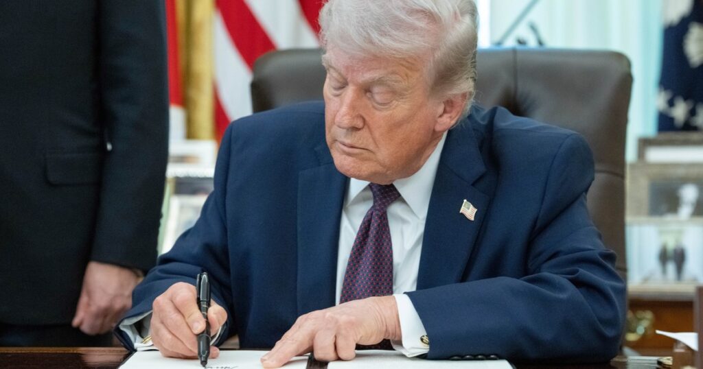 Irán: Trump considera dejar la OTAN, pone un nuevo plazo a la guerra y prepara un discurso en horario central imagen-96