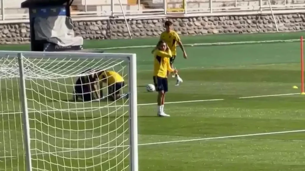 Zeballos y Marchesín se entrenaron en Chile: ¿vuelven con Independiente? - TyC Sports imagen-39