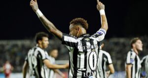 Neymar: gol en Paraguay tras ser ovacionado por los rivales imagen-2