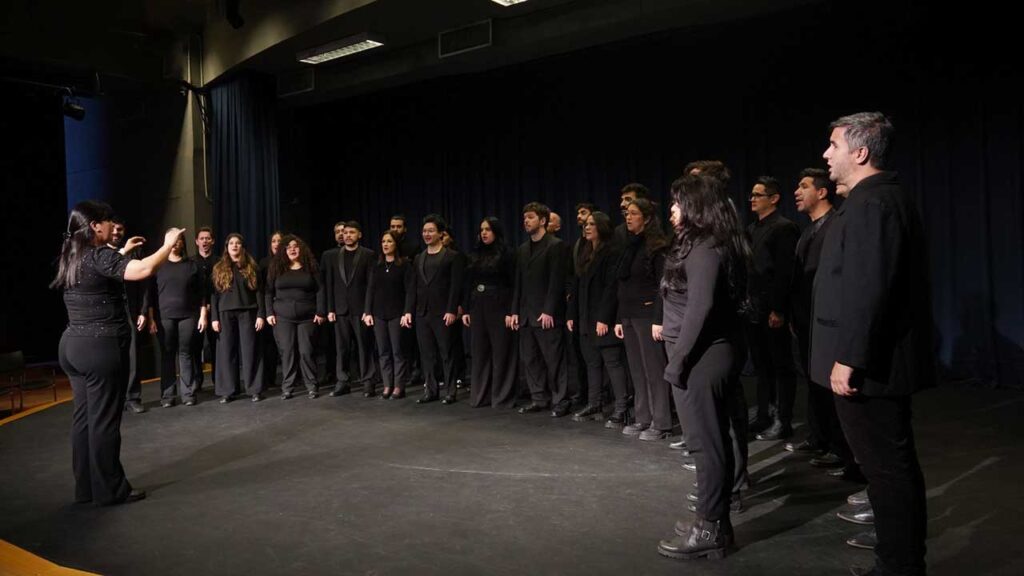 Patria Coral: un recorrido por la música popular argentina en el Teatro Lírico imagen-5