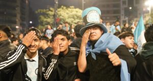 Córdoba fue una fiesta celeste: miles de hinchas del Belgrano campeón coparon las calles de la capital provincial Córdoba fue una fiesta celeste: miles de hinchas del Belgrano campeón coparon las calles de la capital provincial imagen-2