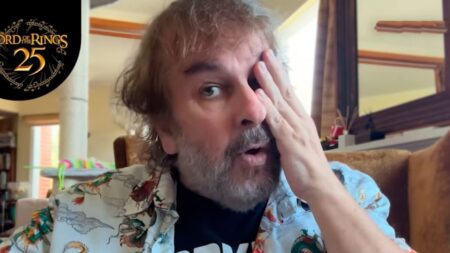 Peter Jackson hizo 'El Señor de los Anillos' cuando decían que era imposible, pero ahora se ha bajado del carro: "Es una historia muy personal" imagen-109