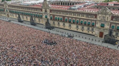 50.000 personas se congregaron en solo unas horas: cómo BTS puede provocar un asunto de estado en México imagen-107