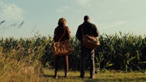 Hoy en 'streaming': El desconocido y extraño 'thriller' de ciencia ficción con viajes en el tiempo que pone a prueba tu mente imagen-119