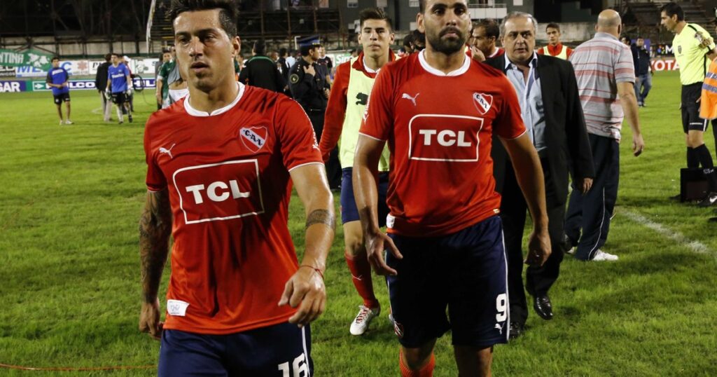 Detuvieron a dos ex jugadores de Independiente cuando intentaban recuperar por la fuerza una camioneta confiscada imagen-96