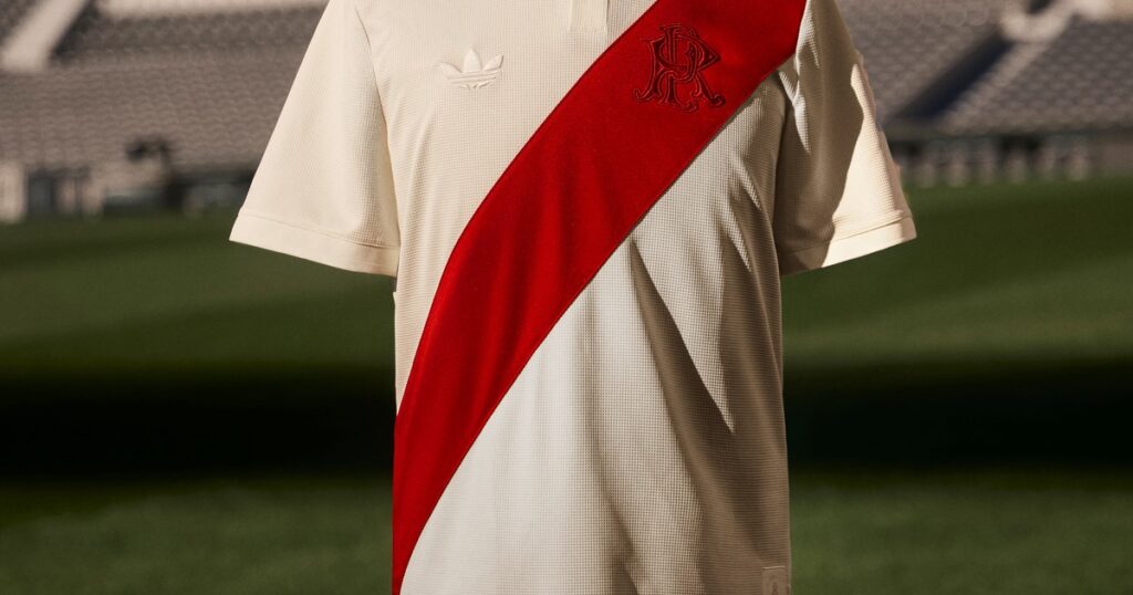 River presentó una camiseta exclusiva en el marco de su 125° aniversario de fundación imagen-41