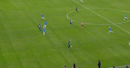Video: el polémico offside que le cobraron a Gimnasia de Jujuy en la eliminación ante Belgrano imagen-5