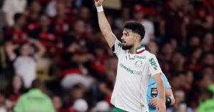 Se prepara para el Mundial: con un gol del Flaco López, Palmeiras goleó a Flamengo Se prepara para el Mundial: con un gol del Flaco López, Palmeiras goleó a Flamengo imagen-2
