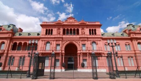 La desaprobación al Gobierno de Milei escala al 65% según la encuesta de Zuban Córdoba imagen-8
