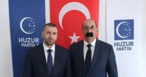 El increíble bigote de un político turco que asombra en las redes imagen-3