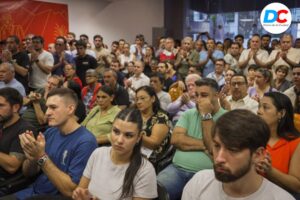 El poder está en la gente, historia y presente imagen-2