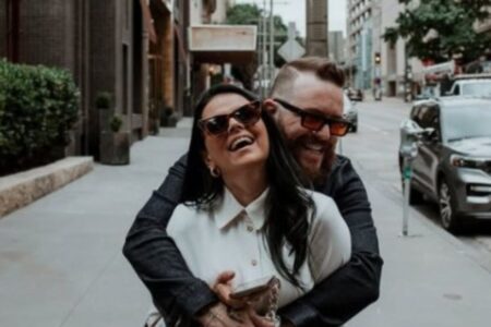 12 años de diferencia, 24 casados y un libro que revela su intimidad: “Los que dijeron que no íbamos a durar ya llevan tres divorcios” imagen-5