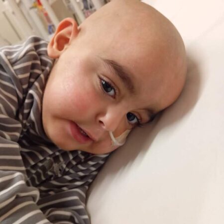 Max tiene 3 años, atravesó un trasplante de su mamá y volvió a terapia intensiva: la dura historia detrás de su lucha contra el cáncer imagen-6