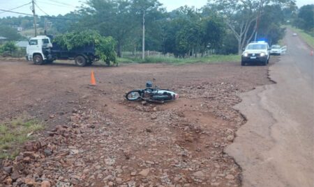 Motociclista sufrió lesiones tras un choque con un camión sobre la Ruta Provincial 4 en San Javier imagen-125