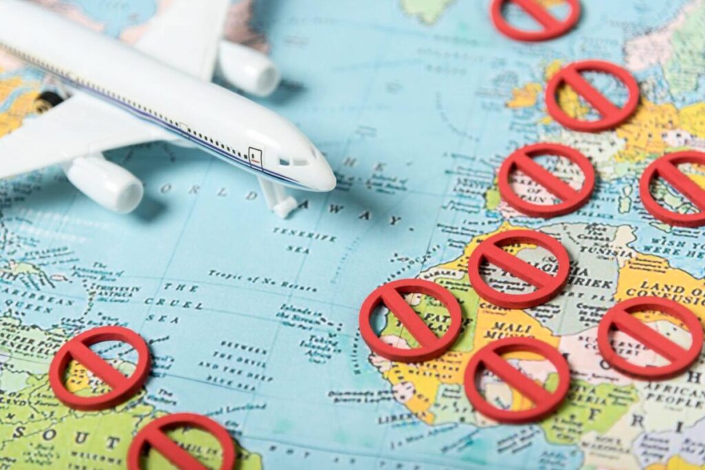 “Sus derechos no viajan con usted”: Estados Unidos insta a sus ciudadanos a evitar viajar a estos países imagen-100