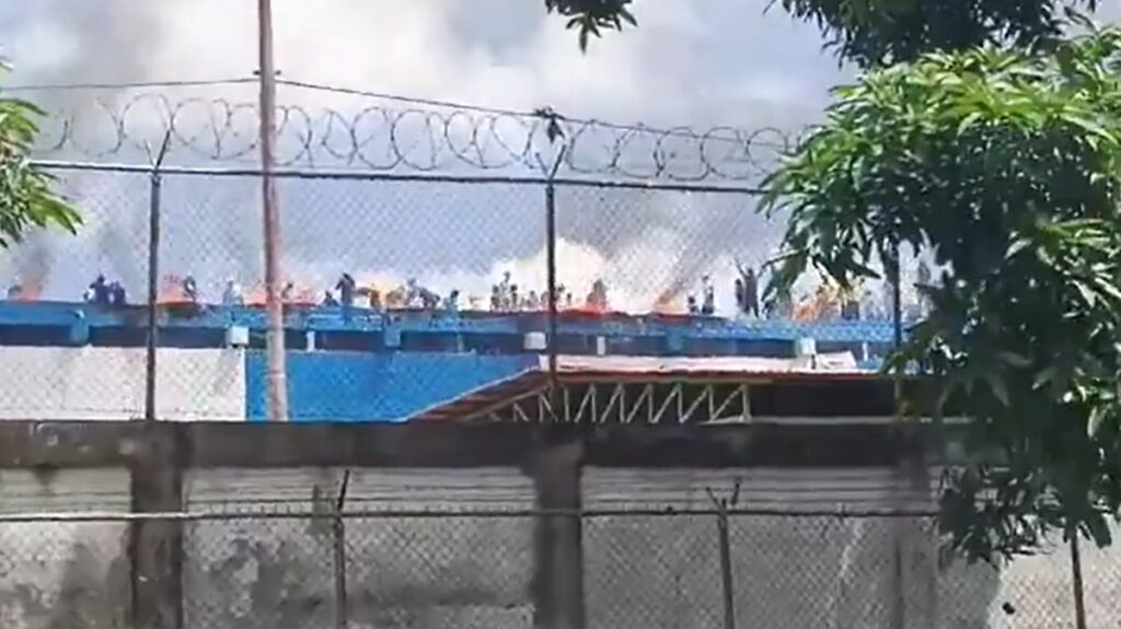 Presos tomaron una cárcel en Venezuela para denunciar torturas y exigir cambio de autoridades imagen-100