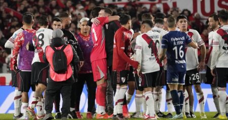 El gran gesto de respaldo de Armani a Beltrán tras la clasificación de River a semis imagen-13