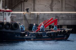 Un francés evacuado del crucero presentó síntomas de hantavirus en el vuelo de regreso imagen-2