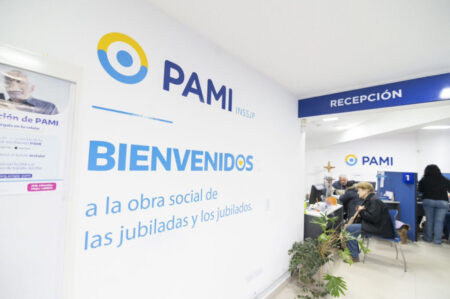 PAMI: una auditoría reveló un millonario esquema de irregularidades en el sistema oftalmológico imagen-109