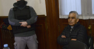 Declararon los primeros policías en llegar al hotel del triple lesbicidio de Barracas: "Alguien les tiró una bola de fuego" imagen-4