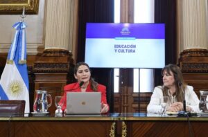 Sonia Rojas Decut asumió la presidencia de la Comisión de Educación y Cultura en el Senado imagen-70