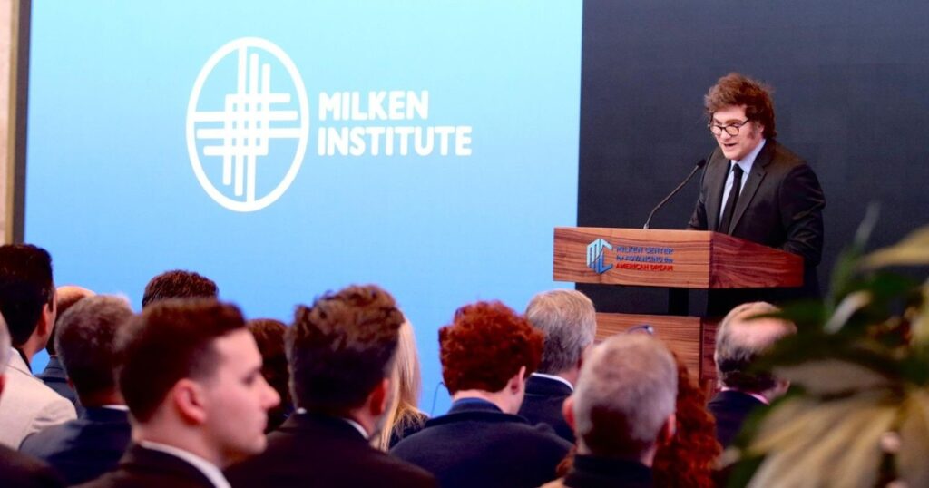 Javier Milei llegó a Los Ángeles para participar en una conferencia del Instituto Milken imagen-5